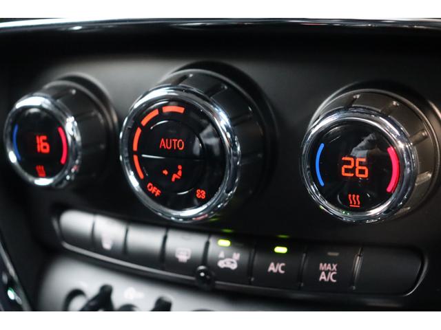 ＭＩＮＩ クーパーＳＤ　クラブマン　当店買取車両　インテリジェントＳ　ＡＣＣ　純正ナビ　ＢＴ　ＵＳＢ　Ｂカメラ　Ｐセンサー　ステアＳ　Ａライト　Ｆ／Ｒフォグ　Ａワイパー　アンビエントライト　純正１７インチＡＷ　ミラー一体型ＥＴＣ　禁煙（37枚目）