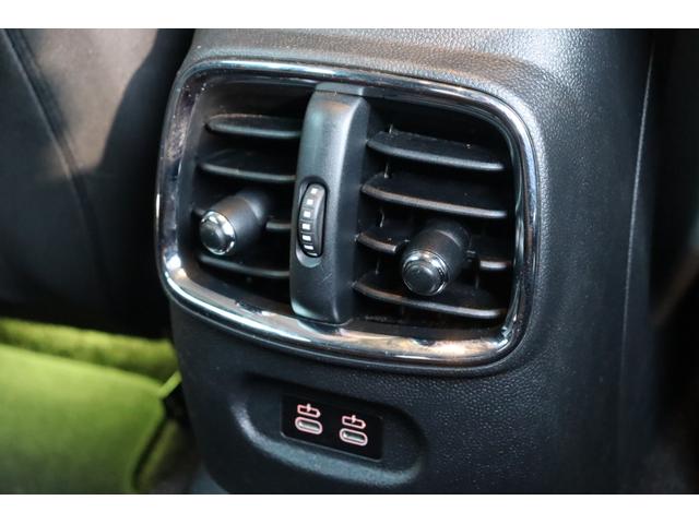 ＭＩＮＩ クーパーＳＤ　クラブマン　当店買取車両　インテリジェントＳ　ＡＣＣ　純正ナビ　ＢＴ　ＵＳＢ　Ｂカメラ　Ｐセンサー　ステアＳ　Ａライト　Ｆ／Ｒフォグ　Ａワイパー　アンビエントライト　純正１７インチＡＷ　ミラー一体型ＥＴＣ　禁煙（58枚目）