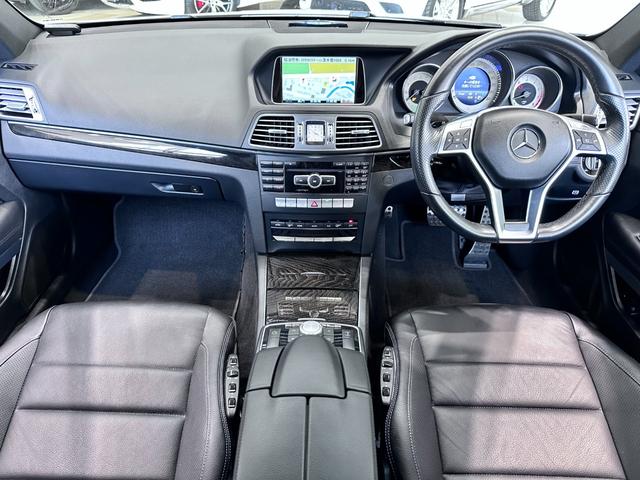 Ｅ２５０クーペ　ＡＭＧスポーツＰＫＧ／黒革シート／シートヒーター／３６０°カメラ／レーダーセーフティ／ＡＣＣ／パワーシート／純正ナビ／フルセグＴＶ／ＥＴＣ／ＡＭＧ１８インチＡＷ(4枚目)