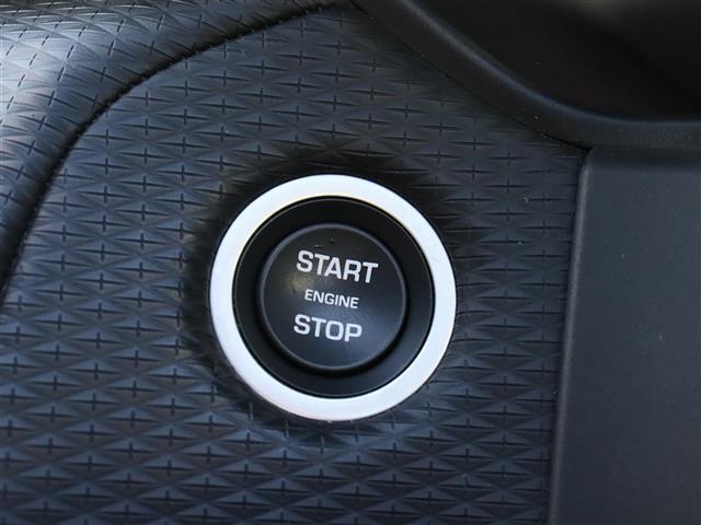レンジローバーヴェラール Ｒ　ダイナミック　Ｓ　１８０ＰＳ　パノラマサンルーフ　アダプティブクルーズコントロール　レーンキープアシスト　ＭＥＲＩＤＩＡＮサウンド　純ナビ　フルセグＴＶ　３６０°　パワーリアゲート　パワーシート　シートＨ　エアシート　ＬＥＤライト（27枚目）
