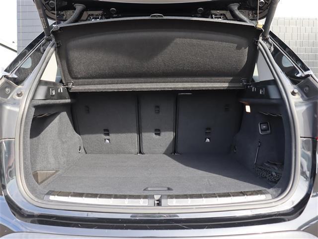 ご遠方の場合でも、下取り車両の金額を概算でお出しすることは可能でございます。車検証をお手元に、走行距離をご確認の上お問い合わせくださいませ。