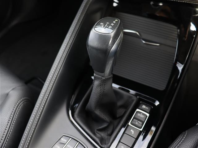 ガリバーの輸入車専門店ＬＩＢＥＲＡＬＡ「リベラーラ」宮城県２店舗目、産業道路沿の仙台港店です。