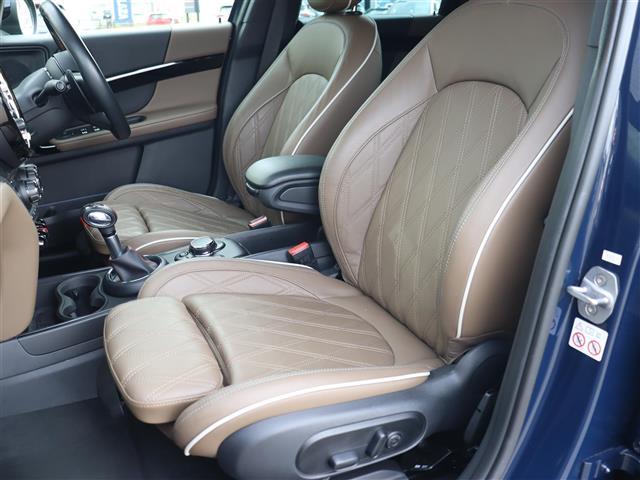 MINI ジョンクーパーワークス クロスオーバー 純正ナビ【BT/USB】インテリジェントセーフティ ヘッドアップディスプレイ アダプティブクルーズコントロール パドルシフト バックカメラ パーキングアシスト レザーシート ドライブレコーダー 禁煙車(12枚目)