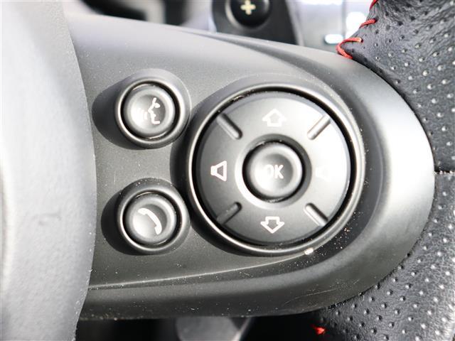 MINI ジョンクーパーワークス クロスオーバー 純正ナビ【BT/USB】インテリジェントセーフティ ヘッドアップディスプレイ アダプティブクルーズコントロール パドルシフト バックカメラ パーキングアシスト レザーシート ドライブレコーダー 禁煙車(26枚目)