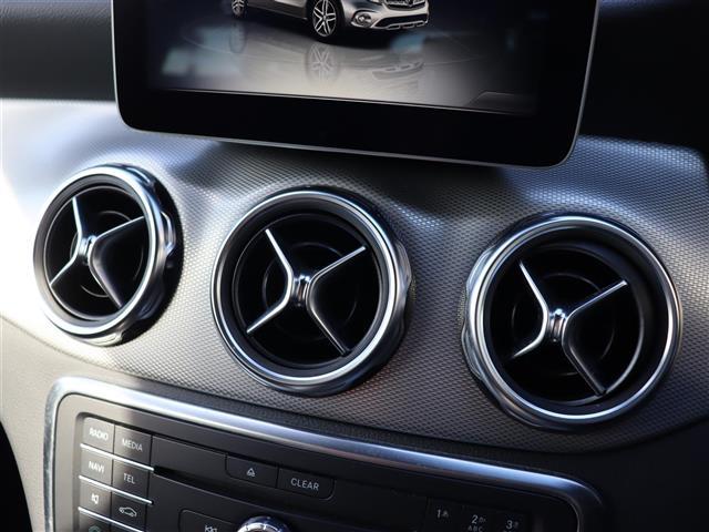 ＧＬＡクラス ＧＬＡ２２０　４マチック　レーダーセーフティＰＫＧ　黒革シート　シートヒーター　パワーテールゲート　アダプティブクルーズコントロール　純正ナビＴＶ　バックカメラ　キーレスゴー　ＥＴＣ　ダイナミックセレクト　アイドリングストップ（6枚目）