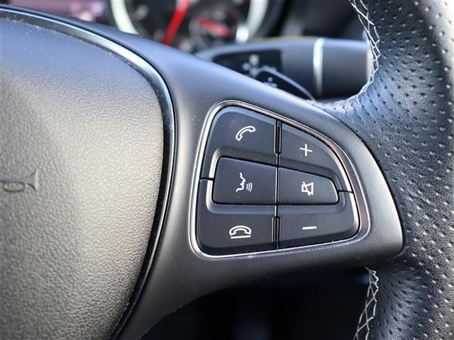 ＧＬＡクラス ＧＬＡ２２０　４マチック　レーダーセーフティＰＫＧ　黒革シート　シートヒーター　パワーテールゲート　アダプティブクルーズコントロール　純正ナビＴＶ　バックカメラ　キーレスゴー　ＥＴＣ　ダイナミックセレクト　アイドリングストップ（16枚目）