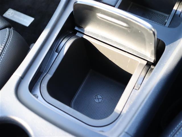 ＧＬＡクラス ＧＬＡ２２０　４マチック　レーダーセーフティＰＫＧ　黒革シート　シートヒーター　パワーテールゲート　アダプティブクルーズコントロール　純正ナビＴＶ　バックカメラ　キーレスゴー　ＥＴＣ　ダイナミックセレクト　アイドリングストップ（29枚目）