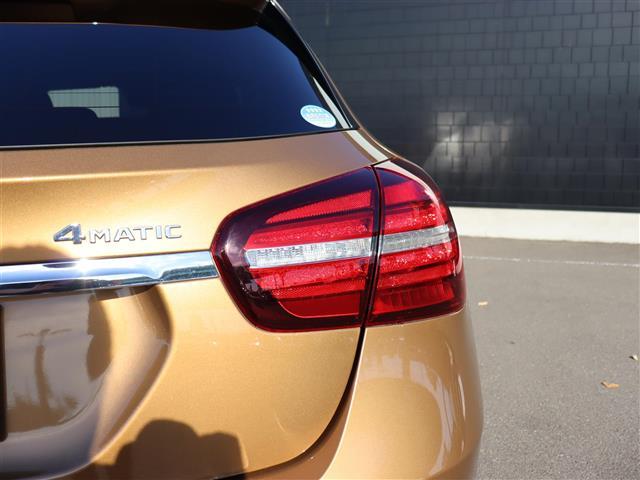 ＧＬＡクラス ＧＬＡ２２０　４マチック　レーダーセーフティＰＫＧ　黒革シート　シートヒーター　パワーテールゲート　アダプティブクルーズコントロール　純正ナビＴＶ　バックカメラ　キーレスゴー　ＥＴＣ　ダイナミックセレクト　アイドリングストップ（36枚目）