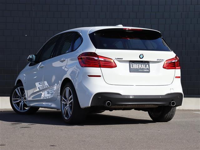 ＬＩＢＥＲＡＬＡは、ＢＭＷ・メルセデス・アウディというドイツのプレミアム３ブランドを中心とした、各ブランドを同時に乗り較べる事ができます。