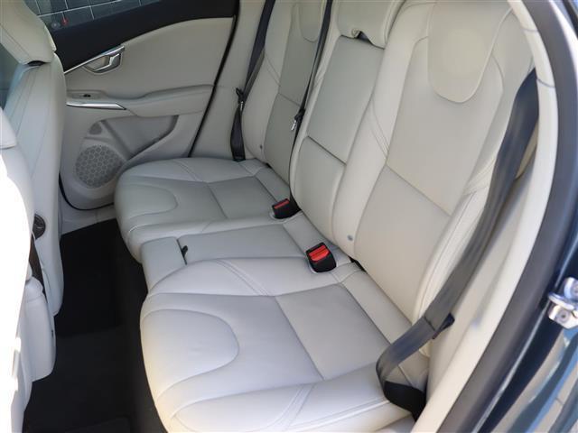 V40 クロスカントリー T5 AWDクラシックエディション 純正ナビ【BT/フルセグTV/HDD】ガラスルーフ 白レザーシート アダプティブクルーズコントロール パドルシフト シティセーフティ バックカメラ レーンキーピングエイド シートヒーター 禁煙車(14枚目)