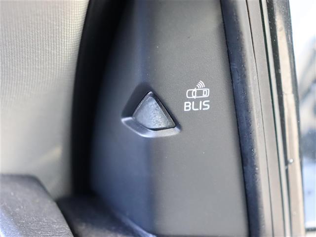 V40 クロスカントリー T5 AWDクラシックエディション 純正ナビ【BT/フルセグTV/HDD】ガラスルーフ 白レザーシート アダプティブクルーズコントロール パドルシフト シティセーフティ バックカメラ レーンキーピングエイド シートヒーター 禁煙車(36枚目)