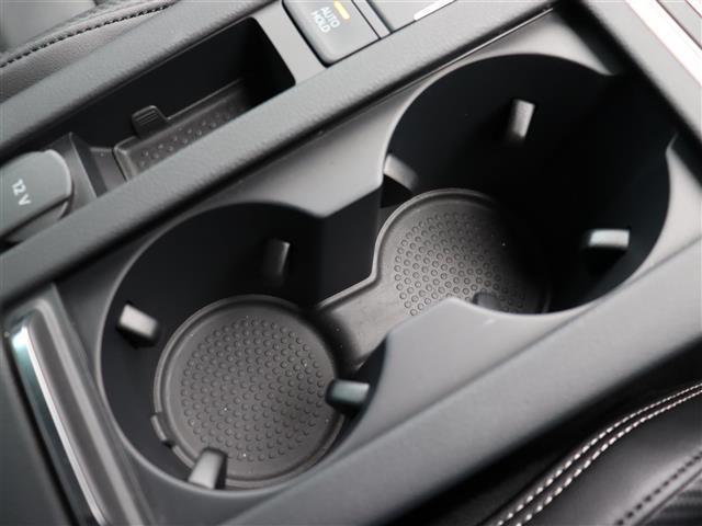 パサートヴァリアント ＴＤＩ　Ｒライン　純正ナビ【ＢＴ／フルセグＴＶ】バーチャルコックピット　ヘッドアップディスプレイ　３６０°カメラ　レザーシート　パワーバックドア　アダプティブクルーズコントロール　パドルシフト　シートヒーター　禁煙車（32枚目）