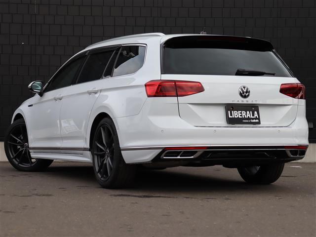 パサートヴァリアント ＴＤＩ　Ｒライン　純正ナビ【ＢＴ／フルセグＴＶ】バーチャルコックピット　ヘッドアップディスプレイ　３６０°カメラ　レザーシート　パワーバックドア　アダプティブクルーズコントロール　パドルシフト　シートヒーター　禁煙車（44枚目）