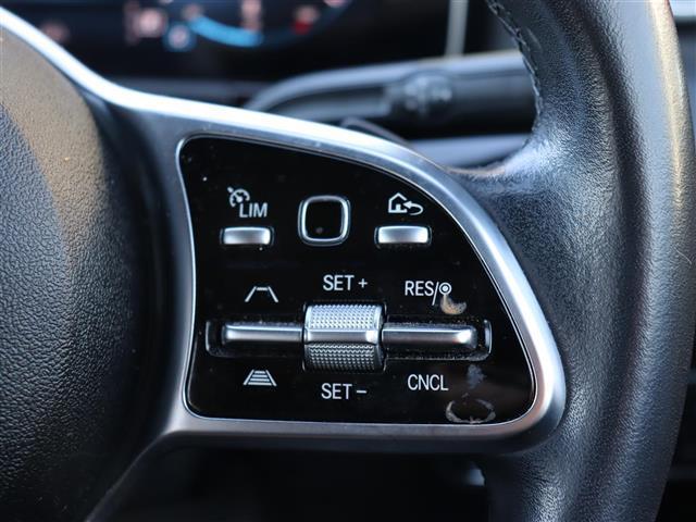 Bクラス B180 レーダーセーフティPKG パノラマスライディングルーフ 純正ナビ【BT/USB】ワイヤレス充電 360°カメラ ヘッドアップディスプレイ パワーバックドア レザーシート ACC シートヒーター 禁煙車(22枚目)