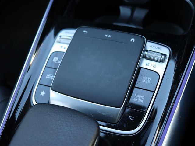 Bクラス B180 レーダーセーフティPKG パノラマスライディングルーフ 純正ナビ【BT/USB】ワイヤレス充電 360°カメラ ヘッドアップディスプレイ パワーバックドア レザーシート ACC シートヒーター 禁煙車(29枚目)