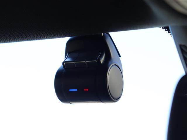 Bクラス B180 レーダーセーフティPKG パノラマスライディングルーフ 純正ナビ【BT/USB】ワイヤレス充電 360°カメラ ヘッドアップディスプレイ パワーバックドア レザーシート ACC シートヒーター 禁煙車(35枚目)