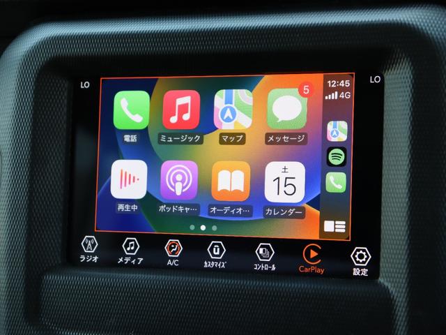 ジープ・ラングラーアンリミテッド スポーツ　ＡＣＣ　純正ディスプレイオーディオ　ＡｐｐｌｅＣａｒＰｌａｙ　フロント／サイド／バックカメラ　スマートキー　１７インチＡＷ　コーナーセンサー　前後ドライブレコーダー　ＥＴＣ２．０　ワンオーナー（6枚目）