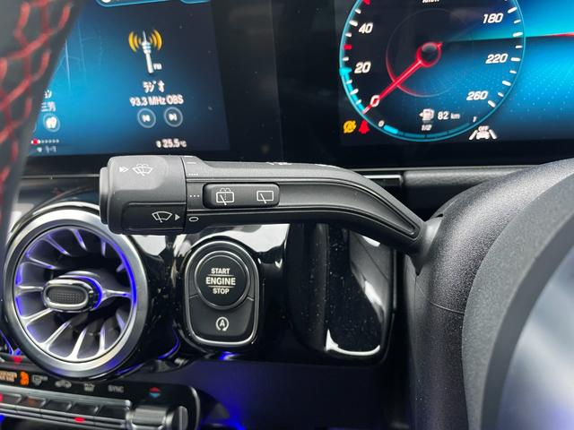 ＧＬＡ２００ｄ　４マチック　ＡＭＧライン　ＲＳＰ　パノラマＳＲ　ＨＵＤ　純ナビ（ＭＢＵＸ）地デジ　全方位カメラ　ＢＴ　アンビエントライト　半革　シートＨ　Ｐバックドア　ＬＥＤ　Ａライト　純正１９インチアルミホイール　ドライブレコーダー　ＥＴＣ(11枚目)