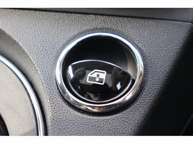 ５００ １．２　ドルチェ　クルコン　ガラスルーフ　白黒半革　Ｕｃｏｎｎｅｃｔ　ＡｐｐｌｅＣａｒＰｌａｙ　ＢＴ　ＵＳＢ　Ａストップ　ＨＩＤ　Ｆ／Ｒフォグ　ステアＳ　ドラレコ前後　ＥＴＣ　純Ｆマット　純１５ｉｎｃｈＡＷ　スペアキー（40枚目）