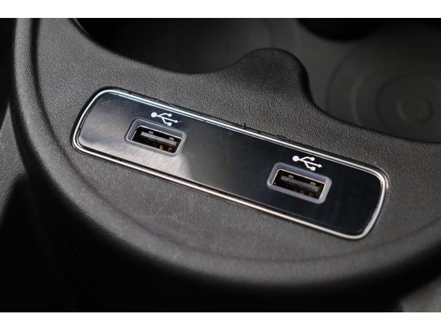 ５００ １．２　ドルチェ　クルコン　ガラスルーフ　白黒半革　Ｕｃｏｎｎｅｃｔ　ＡｐｐｌｅＣａｒＰｌａｙ　ＢＴ　ＵＳＢ　Ａストップ　ＨＩＤ　Ｆ／Ｒフォグ　ステアＳ　ドラレコ前後　ＥＴＣ　純Ｆマット　純１５ｉｎｃｈＡＷ　スペアキー（43枚目）
