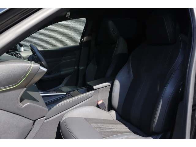 ３０８ ＳＷ　ＧＴ　ブルーＨＤｉ　ＡＣＣ　ＳＲ　純正ナビ　ＡｐｐｌｅＣａｒＰｌａｙ　ＢＴ　３６０°　コーナーＳ　半革　シートＨ　Ｐシート　ステアＨ　ステアＳ　Ｐシフト　ＬＥＤ　Ａハイビーム　純正１８インチＡＷ　ＥＴＣ　社外ドラレコ（6枚目）