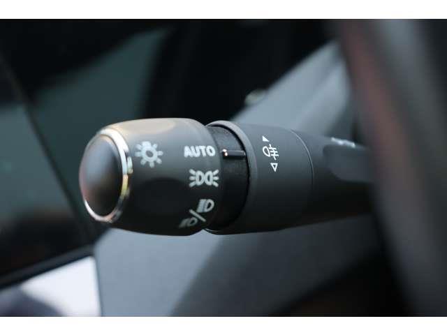 ３０８ ＳＷ　ＧＴ　ブルーＨＤｉ　ＡＣＣ　ＳＲ　純正ナビ　ＡｐｐｌｅＣａｒＰｌａｙ　ＢＴ　３６０°　コーナーＳ　半革　シートＨ　Ｐシート　ステアＨ　ステアＳ　Ｐシフト　ＬＥＤ　Ａハイビーム　純正１８インチＡＷ　ＥＴＣ　社外ドラレコ（17枚目）