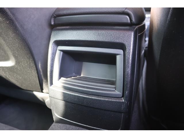 ＬＩＢＥＲＡＬＡの名前の由来はラテン語で「ｌｉｂｅｒａ：自由」と「ａｌａ：翼」を意味し、それらを組合せた造語です。自由な翼を得て思う存分人生を謳歌して欲しいという願いが込められています。