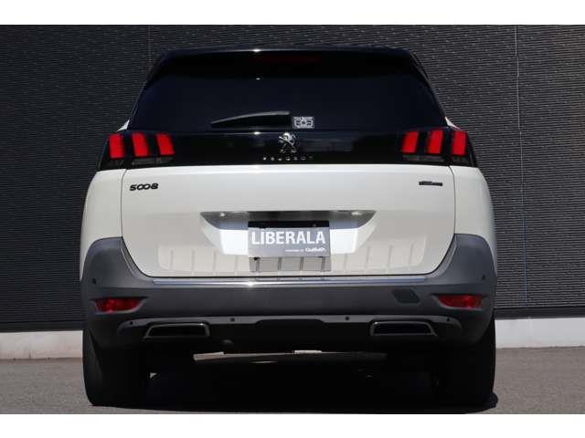 ５００８ ＧＴライン　ブルーＨＤｉ　１オナ　衝突軽減　ＡＣＣ　ＢＳＭ　純正ディスプレイＡ　ＣａｒＰｌａｙ　ＢＴ　ワイヤレス充電　Ｂカメラ　コーナーＳ　半革　シートＨ　Ｐシート　ステアＳ　Ｐシフト　純１８インチＡＷ　純ドアバイザー　ＥＴＣ（12枚目）