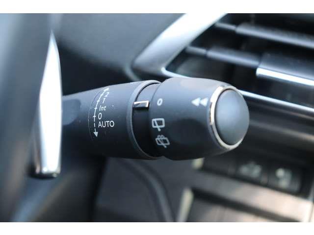 ５００８ ＧＴライン　ブルーＨＤｉ　１オナ　衝突軽減　ＡＣＣ　ＢＳＭ　純正ディスプレイＡ　ＣａｒＰｌａｙ　ＢＴ　ワイヤレス充電　Ｂカメラ　コーナーＳ　半革　シートＨ　Ｐシート　ステアＳ　Ｐシフト　純１８インチＡＷ　純ドアバイザー　ＥＴＣ（19枚目）