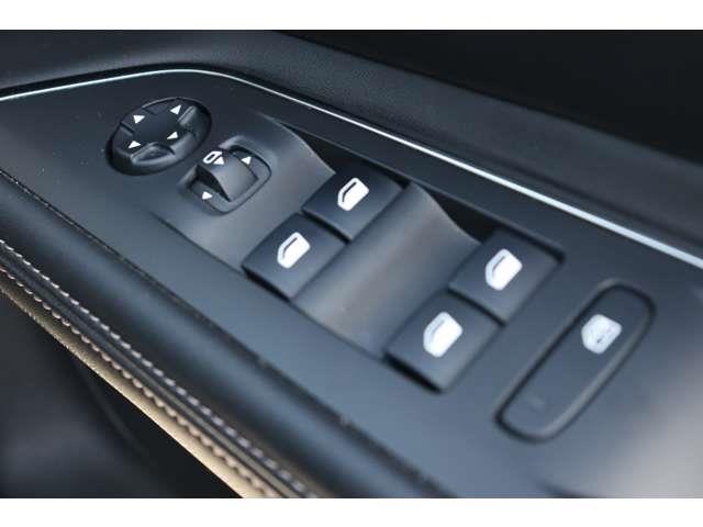 ５００８ ＧＴライン　ブルーＨＤｉ　１オナ　衝突軽減　ＡＣＣ　ＢＳＭ　純正ディスプレイＡ　ＣａｒＰｌａｙ　ＢＴ　ワイヤレス充電　Ｂカメラ　コーナーＳ　半革　シートＨ　Ｐシート　ステアＳ　Ｐシフト　純１８インチＡＷ　純ドアバイザー　ＥＴＣ（36枚目）