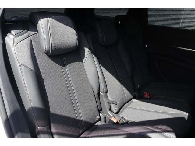 ５００８ ＧＴライン　ブルーＨＤｉ　１オナ　衝突軽減　ＡＣＣ　ＢＳＭ　純正ディスプレイＡ　ＣａｒＰｌａｙ　ＢＴ　ワイヤレス充電　Ｂカメラ　コーナーＳ　半革　シートＨ　Ｐシート　ステアＳ　Ｐシフト　純１８インチＡＷ　純ドアバイザー　ＥＴＣ（39枚目）
