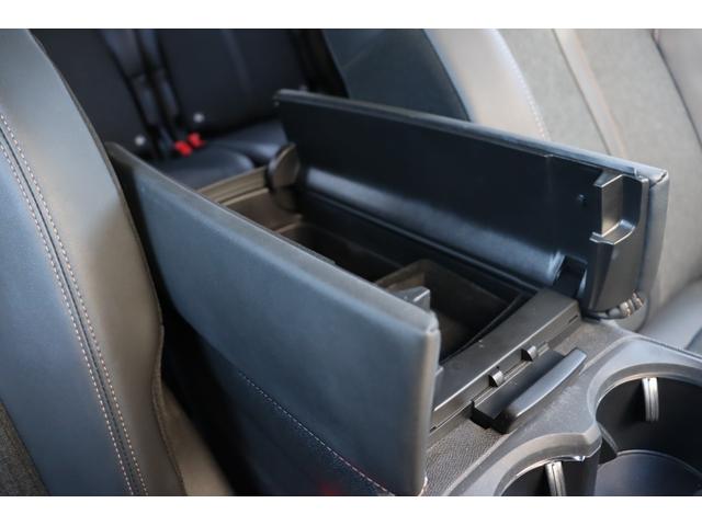 ５００８ ＧＴライン　ブルーＨＤｉ　１オナ　衝突軽減　ＡＣＣ　ＢＳＭ　純正ディスプレイＡ　ＣａｒＰｌａｙ　ＢＴ　ワイヤレス充電　Ｂカメラ　コーナーＳ　半革　シートＨ　Ｐシート　ステアＳ　Ｐシフト　純１８インチＡＷ　純ドアバイザー　ＥＴＣ（50枚目）