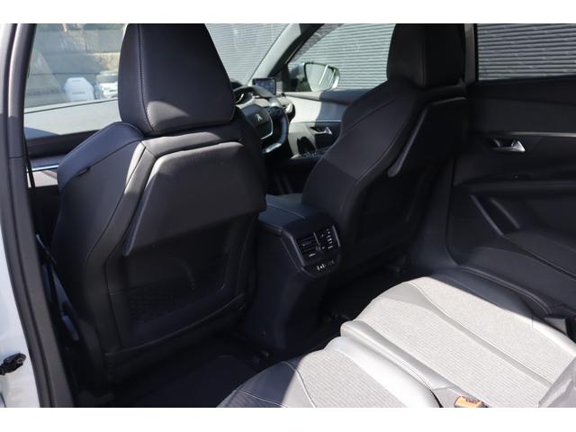 ５００８ ＧＴライン　ブルーＨＤｉ　１オナ　衝突軽減　ＡＣＣ　ＢＳＭ　純正ディスプレイＡ　ＣａｒＰｌａｙ　ＢＴ　ワイヤレス充電　Ｂカメラ　コーナーＳ　半革　シートＨ　Ｐシート　ステアＳ　Ｐシフト　純１８インチＡＷ　純ドアバイザー　ＥＴＣ（57枚目）