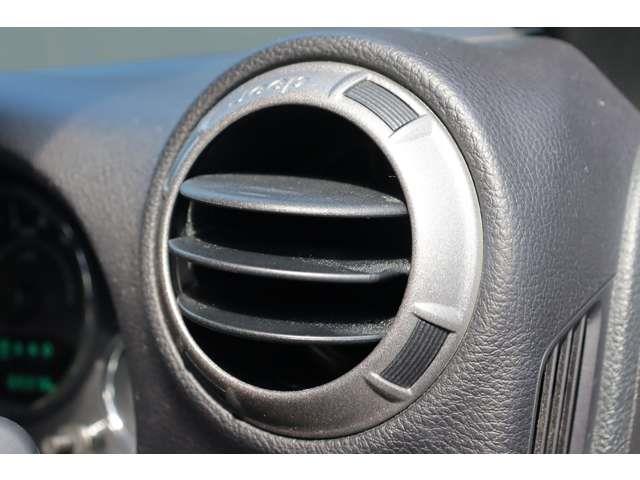 ジープ・ラングラーアンリミテッド スポーツ　当店買取車両　クルコン　社外ナビ　地デジ　ＢＴ　ＣＤ／ＤＶＤ　Ｂカメラ　サイドカメラ　ステアＳ　ＬＥＤライト　Ｆ／Ｒフォグ　純正１８インチＡＷ　純正フロアマット　ＥＴＣ　リモコンキー　スペアキー１本（35枚目）