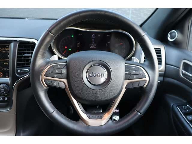 ジープ・グランドチェロキー ラレード　当店買取車両　クルコン　純正ナビ　ＣＤ　Ｂｌｕｅｔｏｏｔｈ　ＵＳＢ　地デジ　Ｂカメラ　Ｓカメラ　Ｆカメラ　パワーシートパドルシＳ　ステアＳ　Ａライト　Ｓステップ　純１８ＡＷ　社外ドラレコ　ＥＴＣ（2枚目）