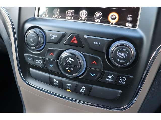 ジープ・グランドチェロキー ラレード　当店買取車両　クルコン　純正ナビ　ＣＤ　Ｂｌｕｅｔｏｏｔｈ　ＵＳＢ　地デジ　Ｂカメラ　Ｓカメラ　Ｆカメラ　パワーシートパドルシＳ　ステアＳ　Ａライト　Ｓステップ　純１８ＡＷ　社外ドラレコ　ＥＴＣ（21枚目）