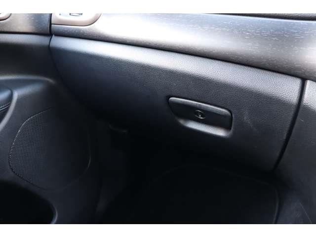ジープ・グランドチェロキー ラレード　当店買取車両　クルコン　純正ナビ　ＣＤ　Ｂｌｕｅｔｏｏｔｈ　ＵＳＢ　地デジ　Ｂカメラ　Ｓカメラ　Ｆカメラ　パワーシートパドルシＳ　ステアＳ　Ａライト　Ｓステップ　純１８ＡＷ　社外ドラレコ　ＥＴＣ（25枚目）