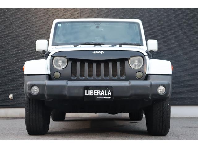 ジープ・ラングラーアンリミテッド サハラ　当店買取車両　社外グリル　Ｓステップ　ＡＬＰＩＮＥサウンド　クルコン　社外ナビ　地デジ　ＢＴ　Ｂカメラ　Ｓカメラ　茶本革　シートＨ　社外ＬＥＤライト　Ａライト　Ｆ／Ｒフォグ　純正１８インチＡＷ　ＥＴＣ（19枚目）