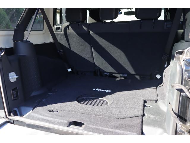 ジープ・ラングラーアンリミテッド サハラ 当店買取車両 クルコン 社外ナビ 地デジ BT アルパインサウンド Bカメラ 社外LEDヘッドライト Aライト F/Rフォグ ステアS サイドステップ 純正18インチAW 社外ドラレコ前後 ETC(14枚目)