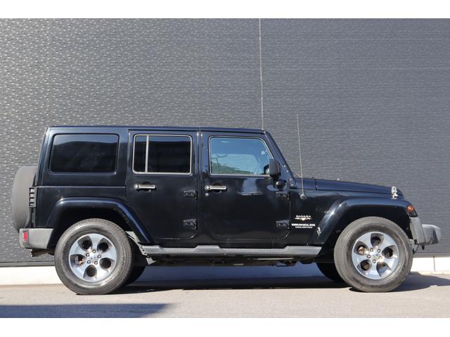 ジープ・ラングラーアンリミテッド サハラ 当店買取車両 クルコン 社外ナビ 地デジ BT アルパインサウンド Bカメラ 社外LEDヘッドライト Aライト F/Rフォグ ステアS サイドステップ 純正18インチAW 社外ドラレコ前後 ETC(22枚目)