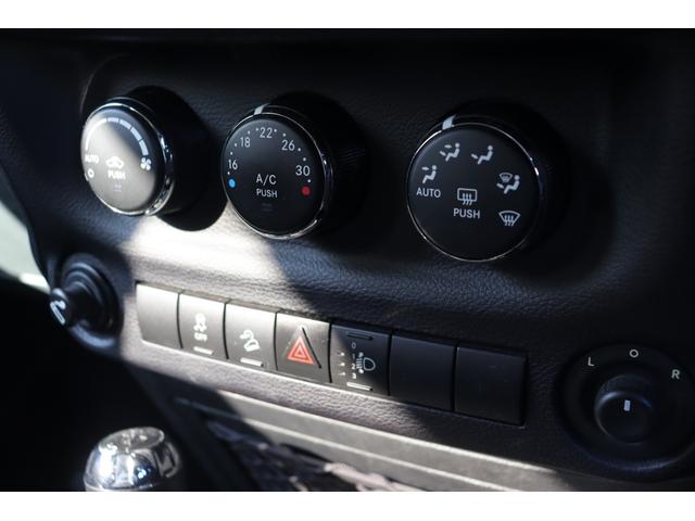 ジープ・ラングラーアンリミテッド サハラ 当店買取車両 クルコン 社外ナビ 地デジ BT アルパインサウンド Bカメラ 社外LEDヘッドライト Aライト F/Rフォグ ステアS サイドステップ 純正18インチAW 社外ドラレコ前後 ETC(36枚目)