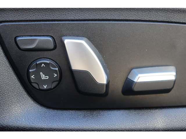 ５シリーズ ５３０ｉ　Ｍスポーツ　当店買取車両　インテリジェントＳ　ＡＣＣ　ＢＳＭ　純ナビ　ＴＶ　ＢＴ　３６０°　コーナーＳ　黒革　全席シートＨ　Ｐシート　ステアＳ　Ｐシフト　ＬＥＤ　Ａハイビーム　純正１９インチＡＷ　ＥＴＣ　ドラレコ（9枚目）