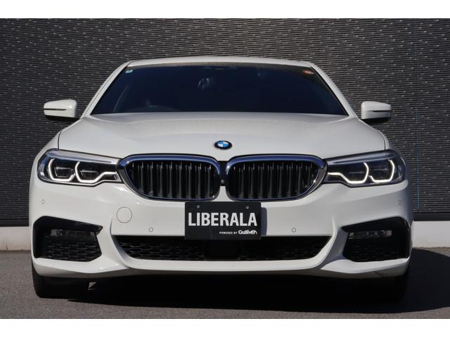 ５シリーズ ５３０ｉ　Ｍスポーツ　当店買取車両　インテリジェントＳ　ＡＣＣ　ＢＳＭ　純ナビ　ＴＶ　ＢＴ　３６０°　コーナーＳ　黒革　全席シートＨ　Ｐシート　ステアＳ　Ｐシフト　ＬＥＤ　Ａハイビーム　純正１９インチＡＷ　ＥＴＣ　ドラレコ（20枚目）