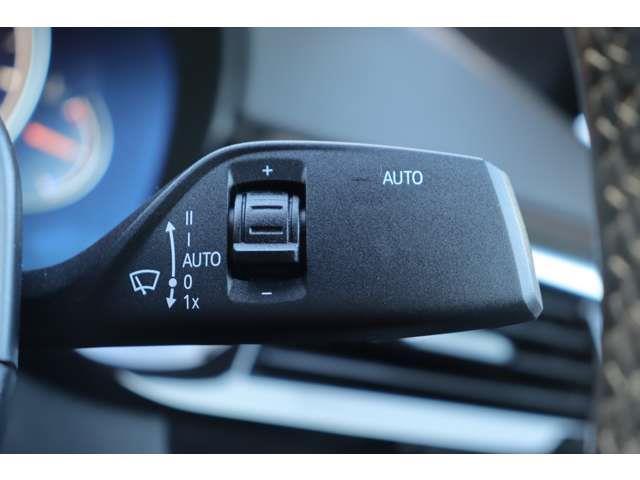 ５シリーズ ５３０ｉ　Ｍスポーツ　当店買取車両　インテリジェントＳ　ＡＣＣ　ＢＳＭ　純ナビ　ＴＶ　ＢＴ　３６０°　コーナーＳ　黒革　全席シートＨ　Ｐシート　ステアＳ　Ｐシフト　ＬＥＤ　Ａハイビーム　純正１９インチＡＷ　ＥＴＣ　ドラレコ（24枚目）