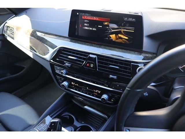 ５シリーズ ５３０ｉ　Ｍスポーツ　当店買取車両　インテリジェントＳ　ＡＣＣ　ＢＳＭ　純ナビ　ＴＶ　ＢＴ　３６０°　コーナーＳ　黒革　全席シートＨ　Ｐシート　ステアＳ　Ｐシフト　ＬＥＤ　Ａハイビーム　純正１９インチＡＷ　ＥＴＣ　ドラレコ（32枚目）