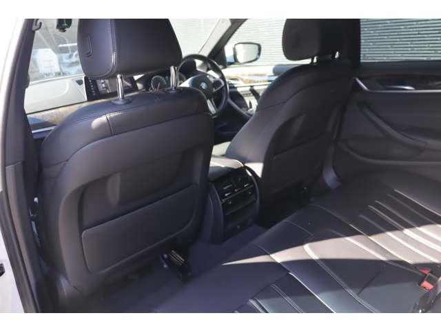 ５シリーズ ５３０ｉ　Ｍスポーツ　当店買取車両　インテリジェントＳ　ＡＣＣ　ＢＳＭ　純ナビ　ＴＶ　ＢＴ　３６０°　コーナーＳ　黒革　全席シートＨ　Ｐシート　ステアＳ　Ｐシフト　ＬＥＤ　Ａハイビーム　純正１９インチＡＷ　ＥＴＣ　ドラレコ（41枚目）