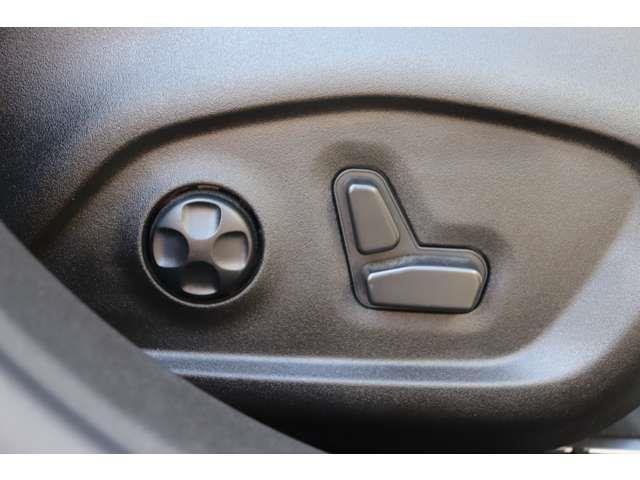 500X クロス 衝突軽減 ACC BSM 純正ディスプレイA CarPlay BT Bカメラ コーナーS 黒革 シートH Pシート ステアS Pシフト LED Aハイビーム 社外17インチAW ETC ドラレコ(39枚目)