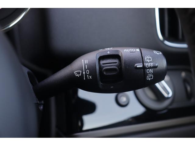 ＭＩＮＩ クーパーＤ　クロスオーバー・シャドー・エディション　特別仕様車　ＵＪテールランプ　ＡＣＣ　純正ディスプレイＡ　ＣａｒＰｌａｙ　ＢＴ　ＵＳＢ　ワイヤレス充電　Ｂカメラ　コーナーＳ　黒革　シートＨ　ステアＳ　純正１８インチＡＷ　ミラー一体型ＥＴＣ　ドラレコ（31枚目）