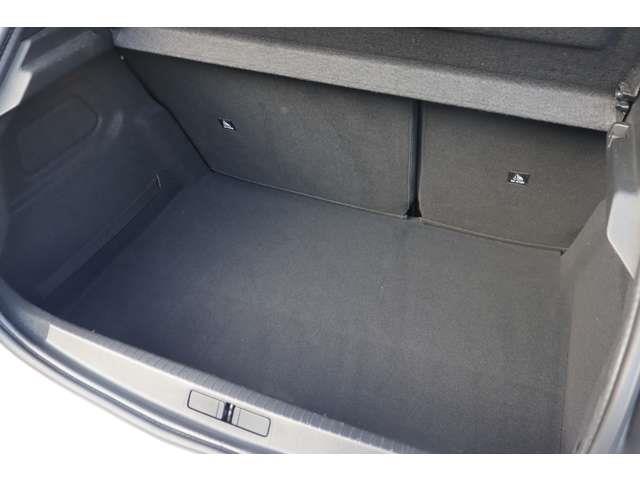 全国納車可能※です！全国のＬＩＢＥＲＡＬＡ、もしくはガリバーグループ直営店舗のどこでも納車が可能※です。※車両運搬費がかかります。