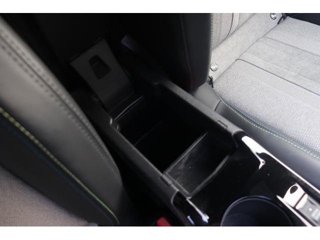 ２０８ ＧＴ　１オーナー　ＡＣＣ　ＢＳＭ　純正ディスプレイＡ　ＣａｒＰｌａｙ　ＢＴ　ワイヤレス充電　Ｂカメラ　半革　シートＨ　ステアＳ　Ｐシフト　ＬＥＤ　Ａライト　アンビエントライト　純正１７インチＡＷ　ＥＴＣ（48枚目）